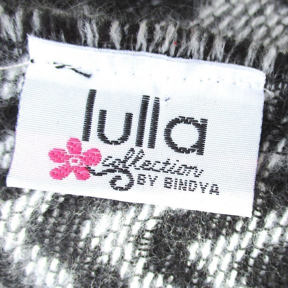 Lulla Collection by Bindya Reversible Scarf - Picture 6 of 7